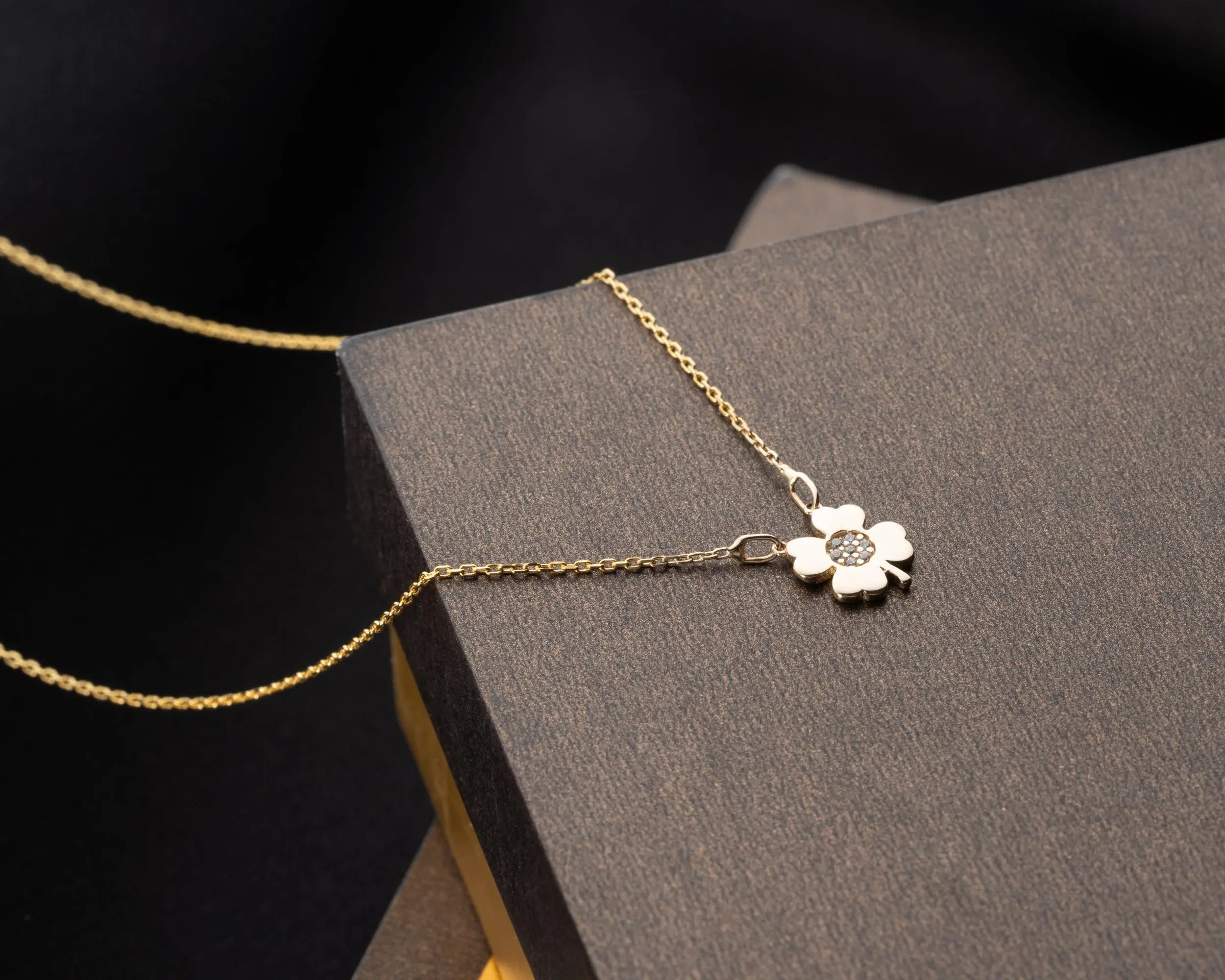 14K Gold Clover Necklace