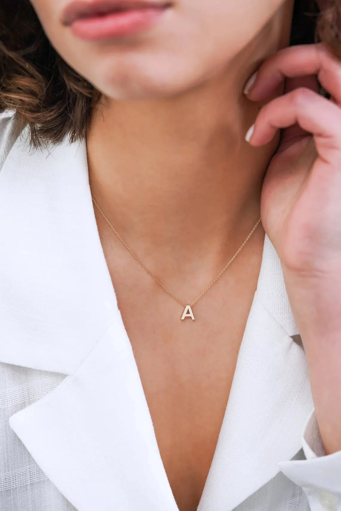 Custom Letter Necklace | 14K Solid Gold Letter Pendant | Varto Jewelry