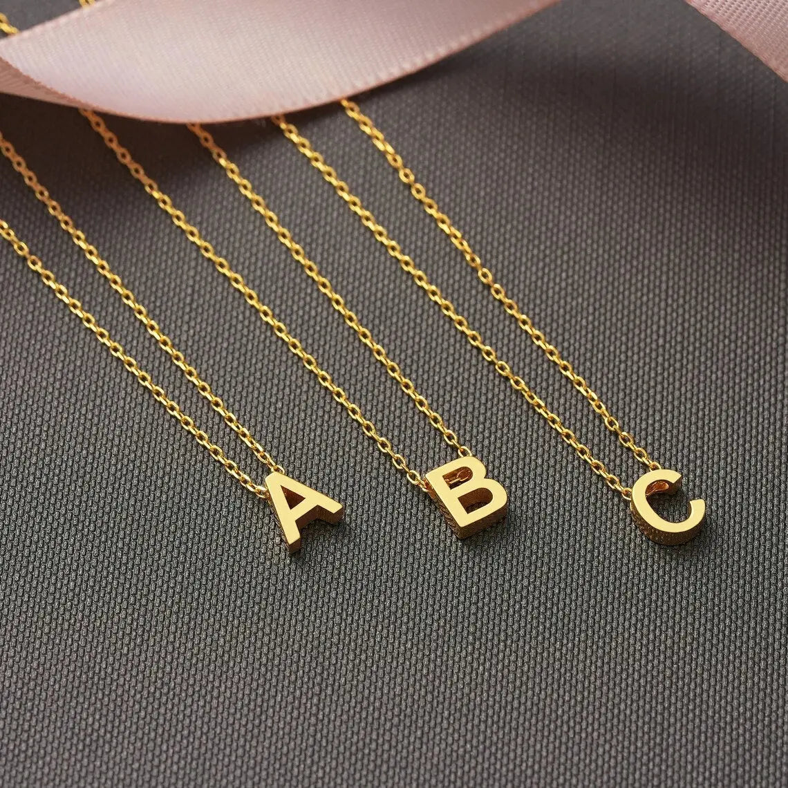 14K Gold Custom Initial Letter Necklace | 14K Solid Gold Letter Pendant | Varto Jewelry