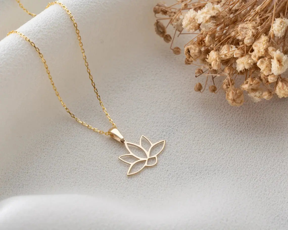 Gold Lotus Necklace | 14K Gold Dainty Flower Pendant | Varto Jewelry