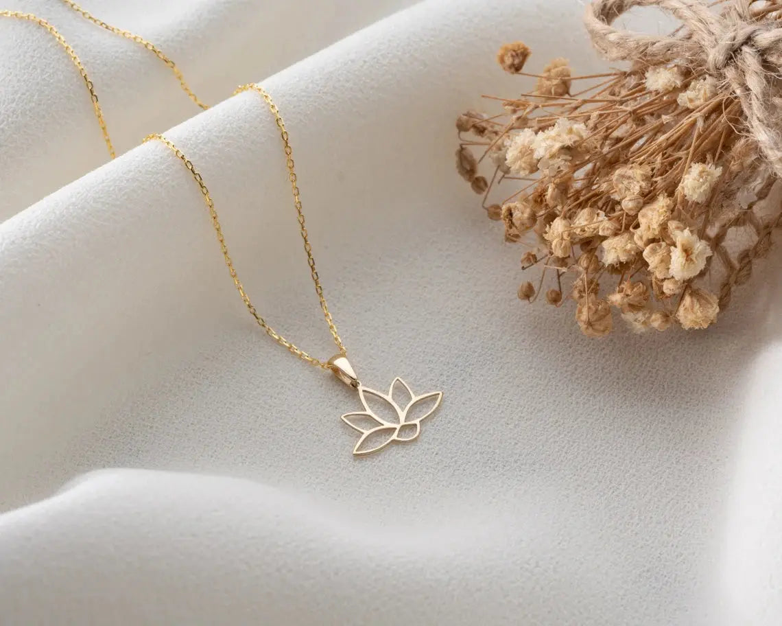 Gold Lotus Necklace | 14K Gold Dainty Flower Pendant | Varto Jewelry