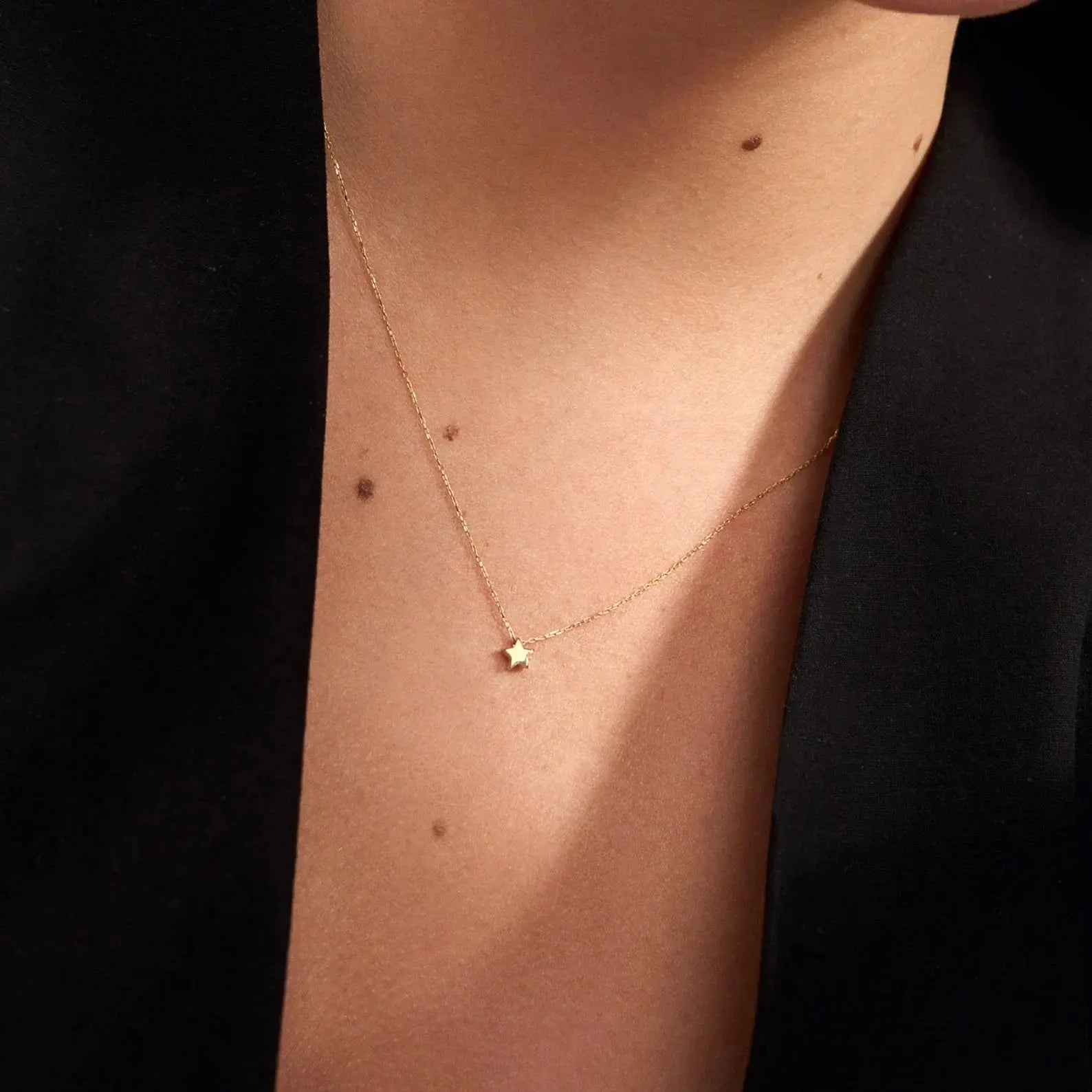 14K Solid Gold Star Pendant Necklace