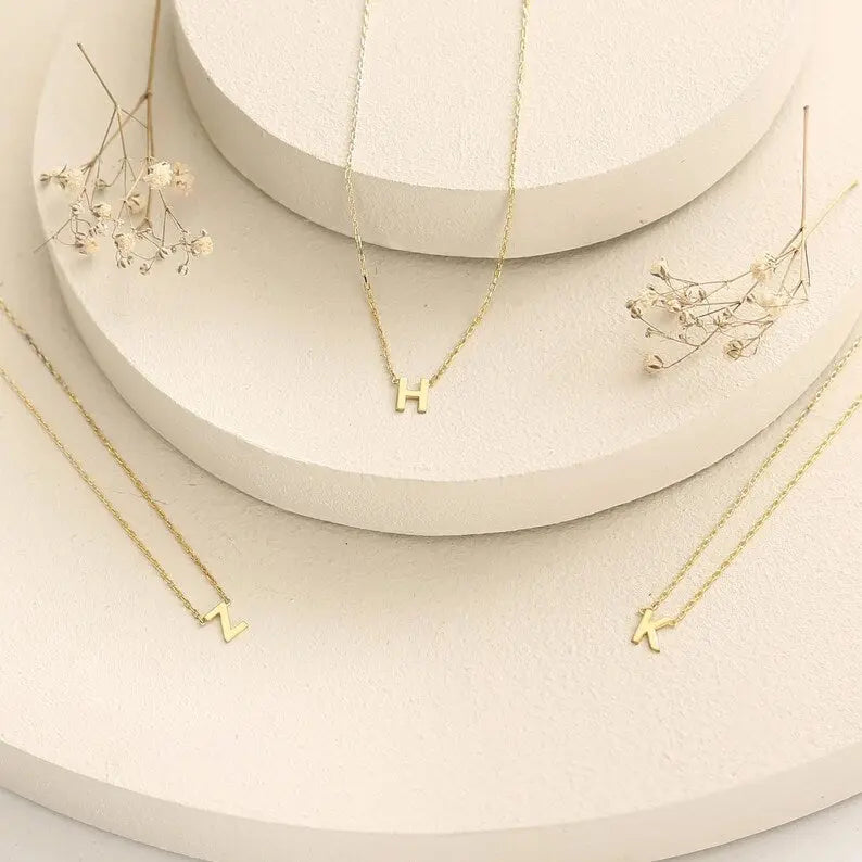 Gold Pendant Initial Necklace | 14K Letter Necklace | Varto Jewelry