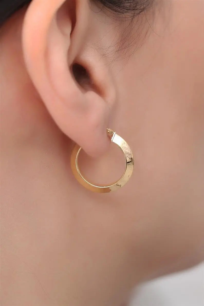 14K Yellow Gold Hoop Earrings | 14K Twisted Hoop Earrings | Varto Jewelry