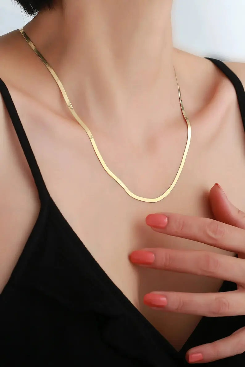 14K Solid Gold Herringbone Necklace | 14K Gold Box Chain Necklace | Varto Jewelry