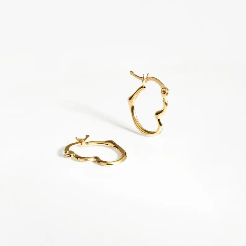 Heart Hoop Earrings | 14K Solid Gold Heart Earrings | Varto Jewelry