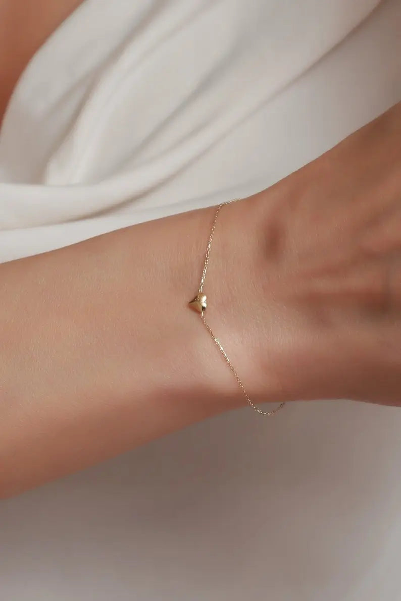 Gold Bracelet With Heart | 14K Gold Tiny Heart Bracelet| Varto Jewelry
