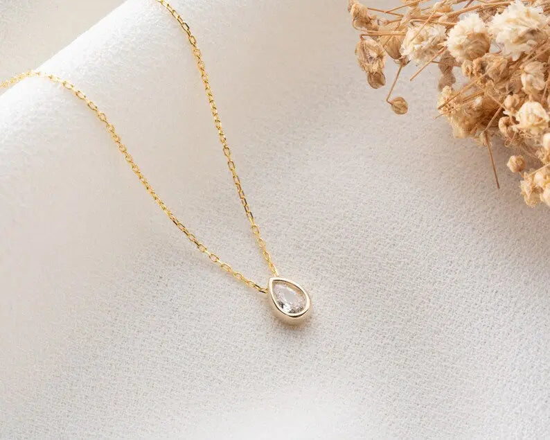 14K Gold Teardrop Necklace | 14K Gold Teardrop Necklace | Varto Jewelry