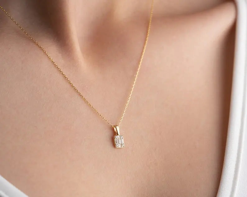 Bezel Diamond Necklace | 14K Gold Emerald Bezel Pendant| Varto Jewelry