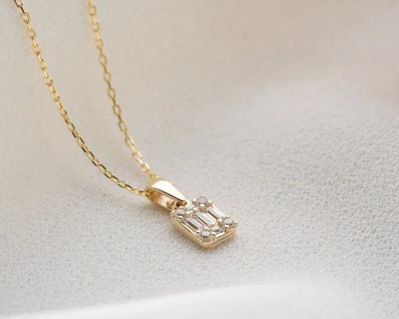 Bezel Diamond Necklace | 14K Gold Emerald Bezel Pendant| Varto Jewelry