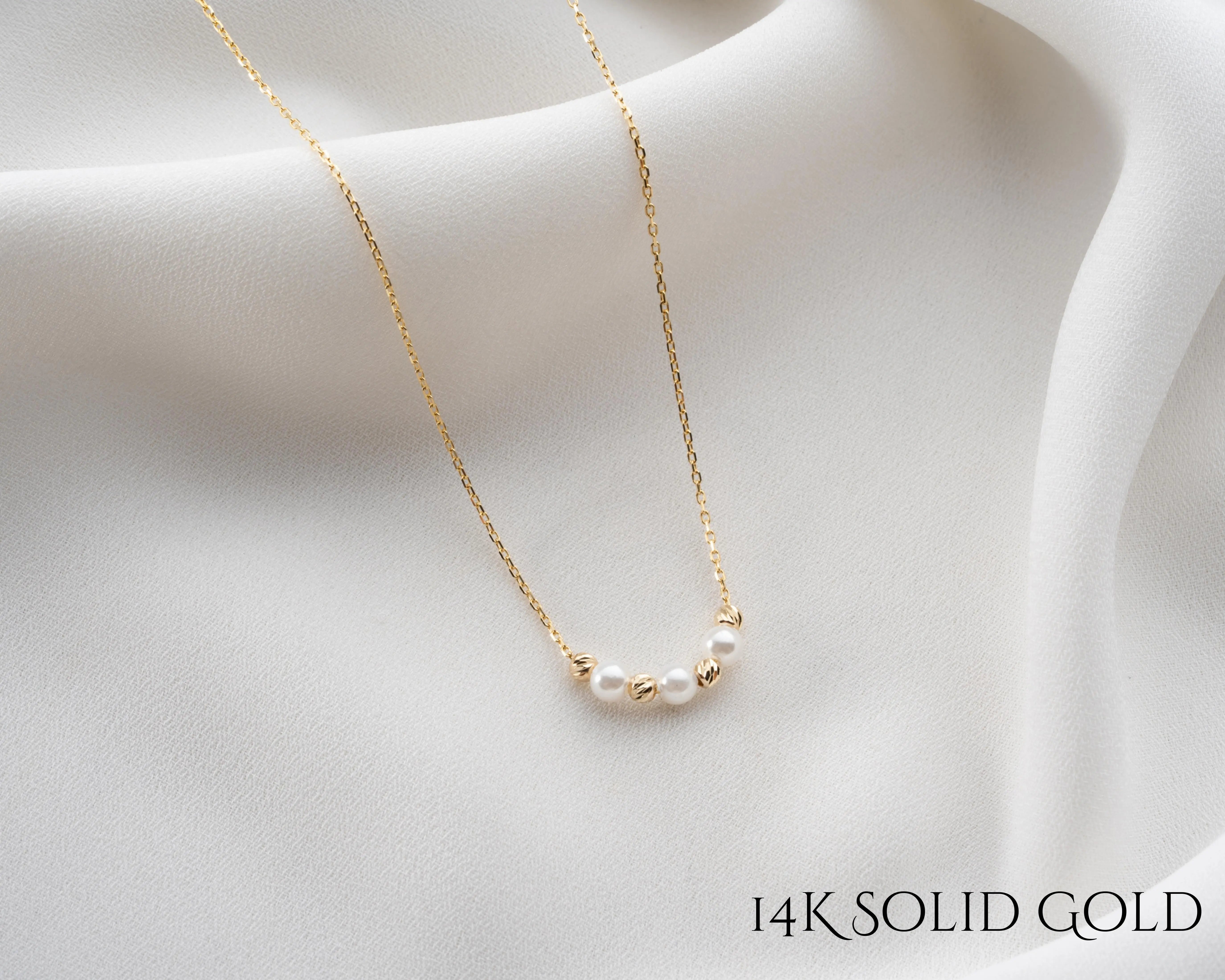 elegant pearl and gold bead