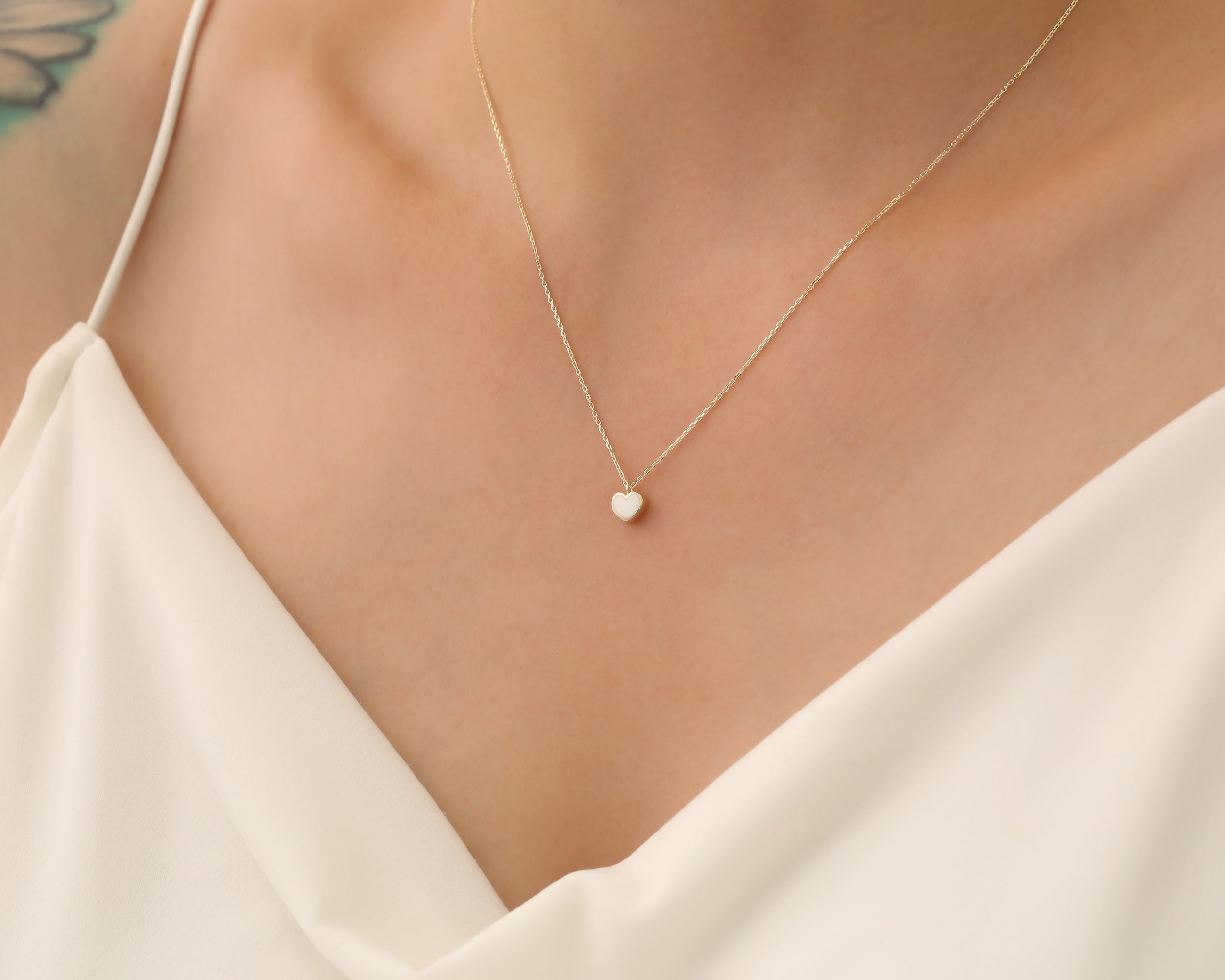 14K Gold Minimalist Enamel Heart Necklace