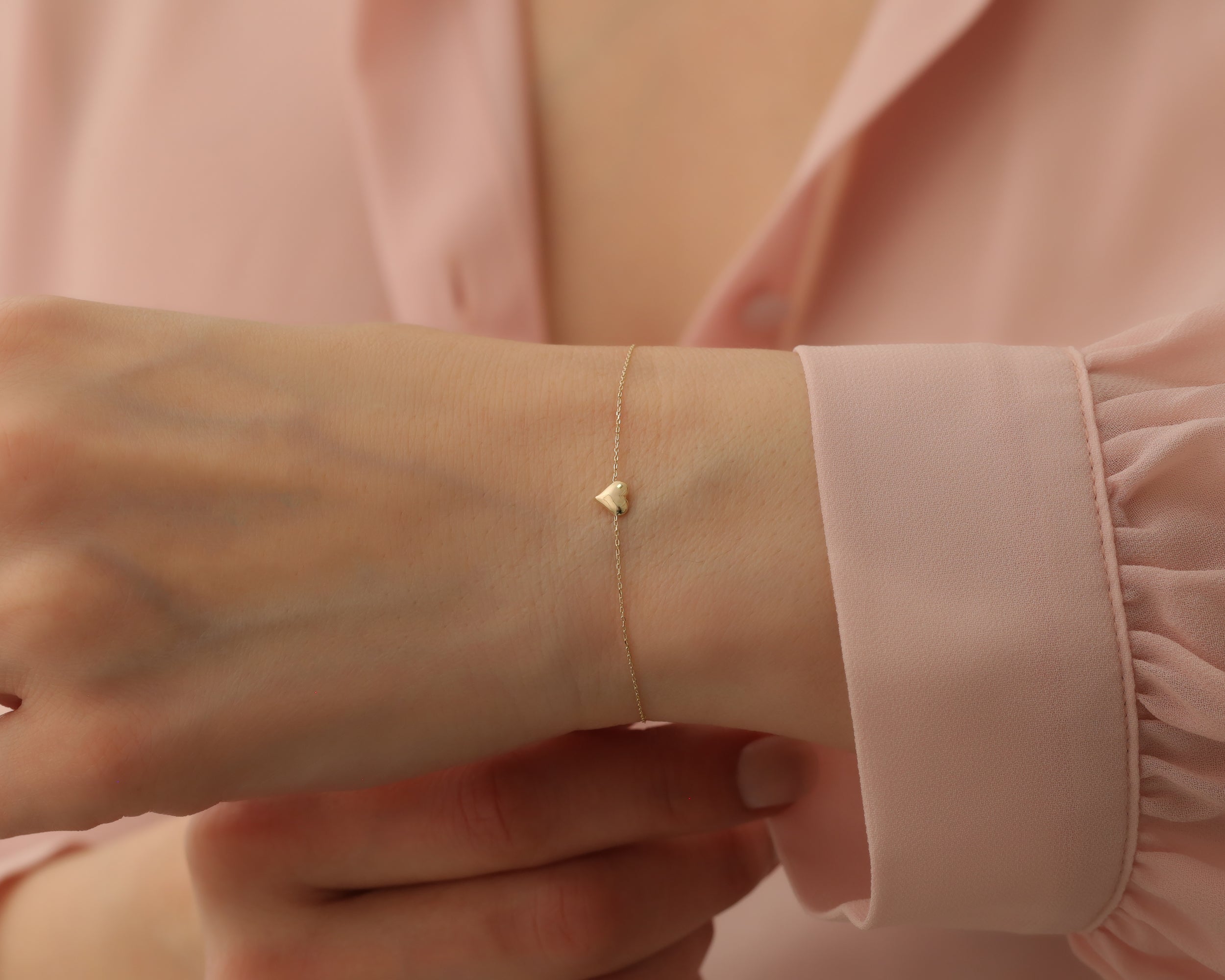 14K Solid Gold Dainty Heart Bracelet