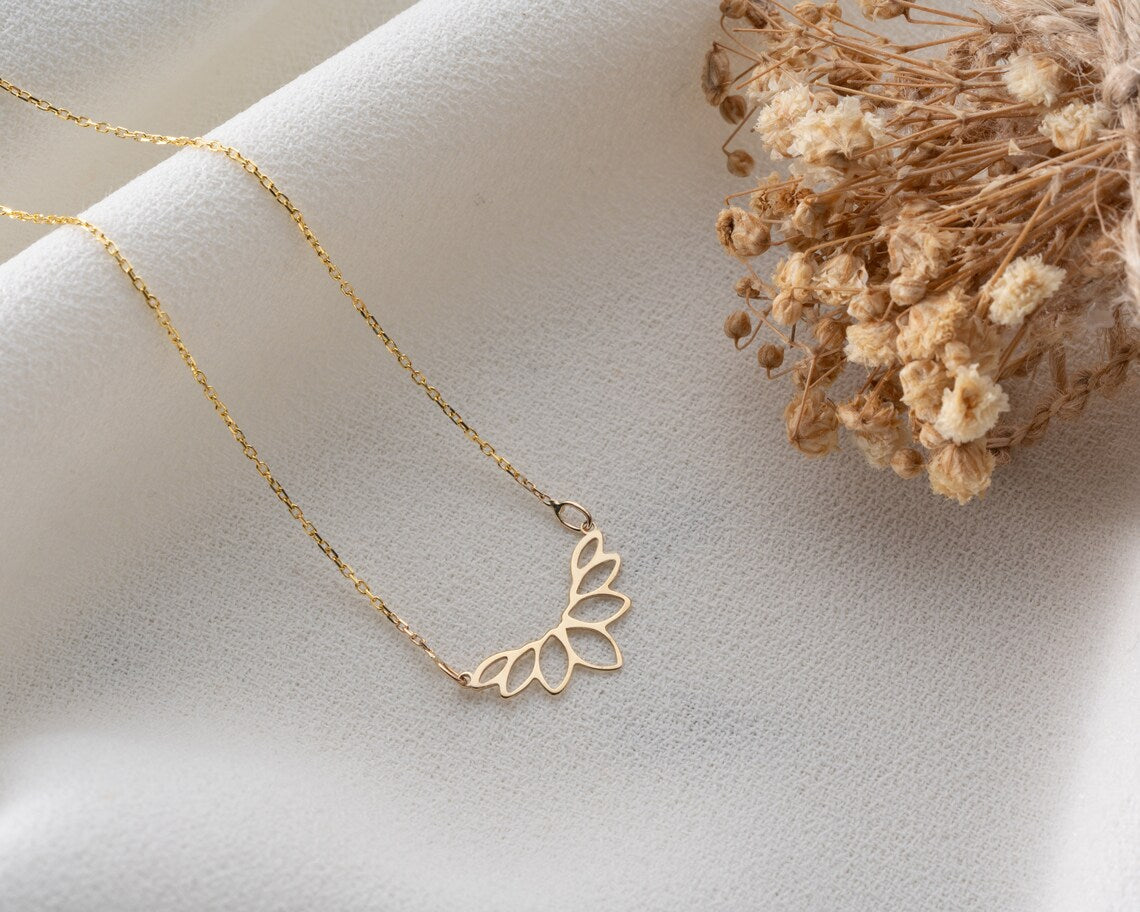 Womens Lotus Flower Necklace | 14K Gold Lotus Pendant | Varto Jewelry