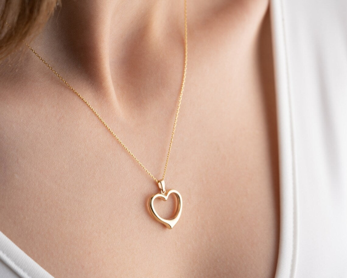 Heart Pendant Necklace Gold | 14K Solid Gold Necklace | Varto Jewelry