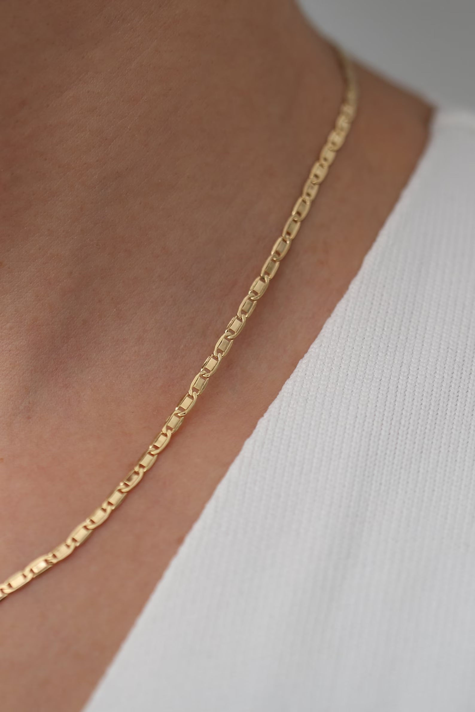14K Solid Gold Valentino Chain Necklace