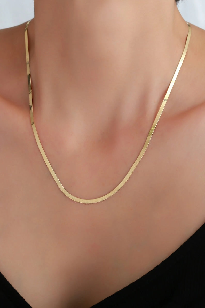 Gold Herringbone Chain | 14K Gold Box Chain Necklace | Varto Jewelry