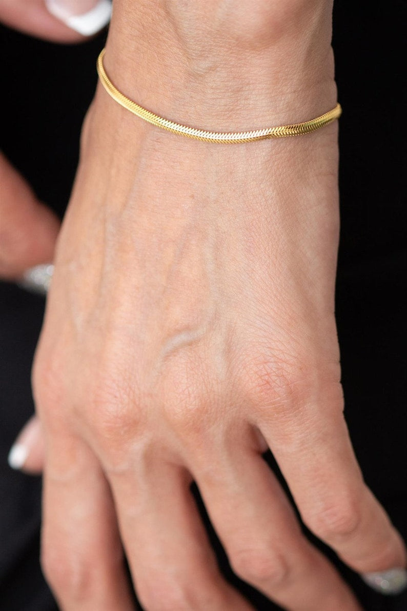 Snake Chain Bracelet | 14K Gold Herringbone Bracelet | Varto Jewelry
