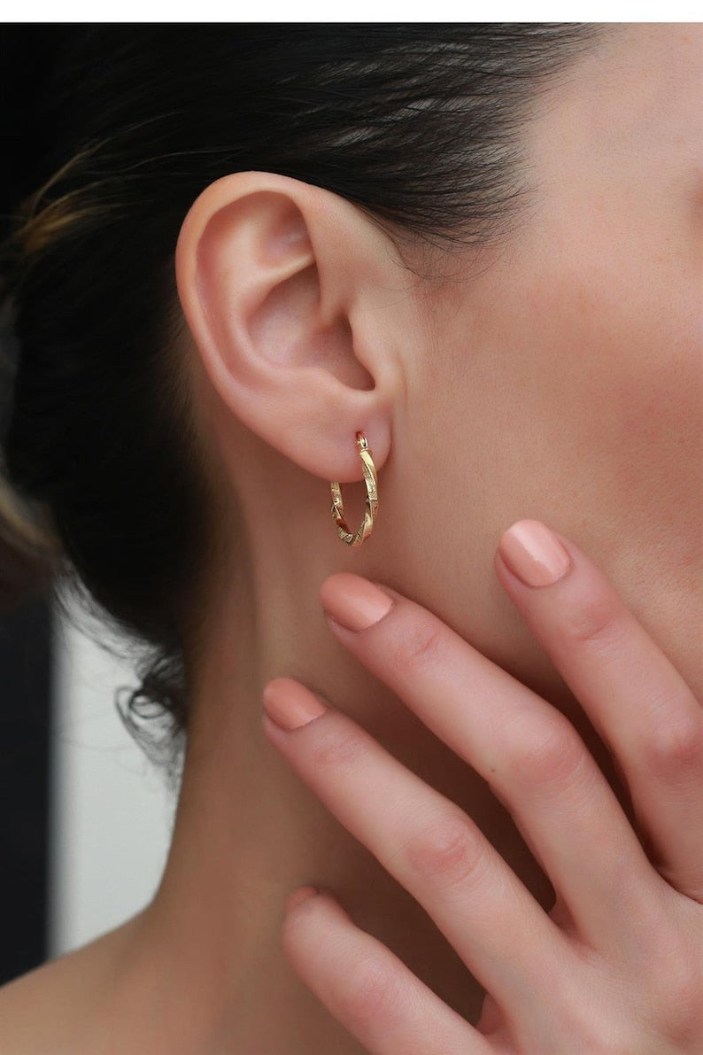 Solid Gold Earrings | 14K Gold Twisted Hoop Earrings | Varto Jewelry