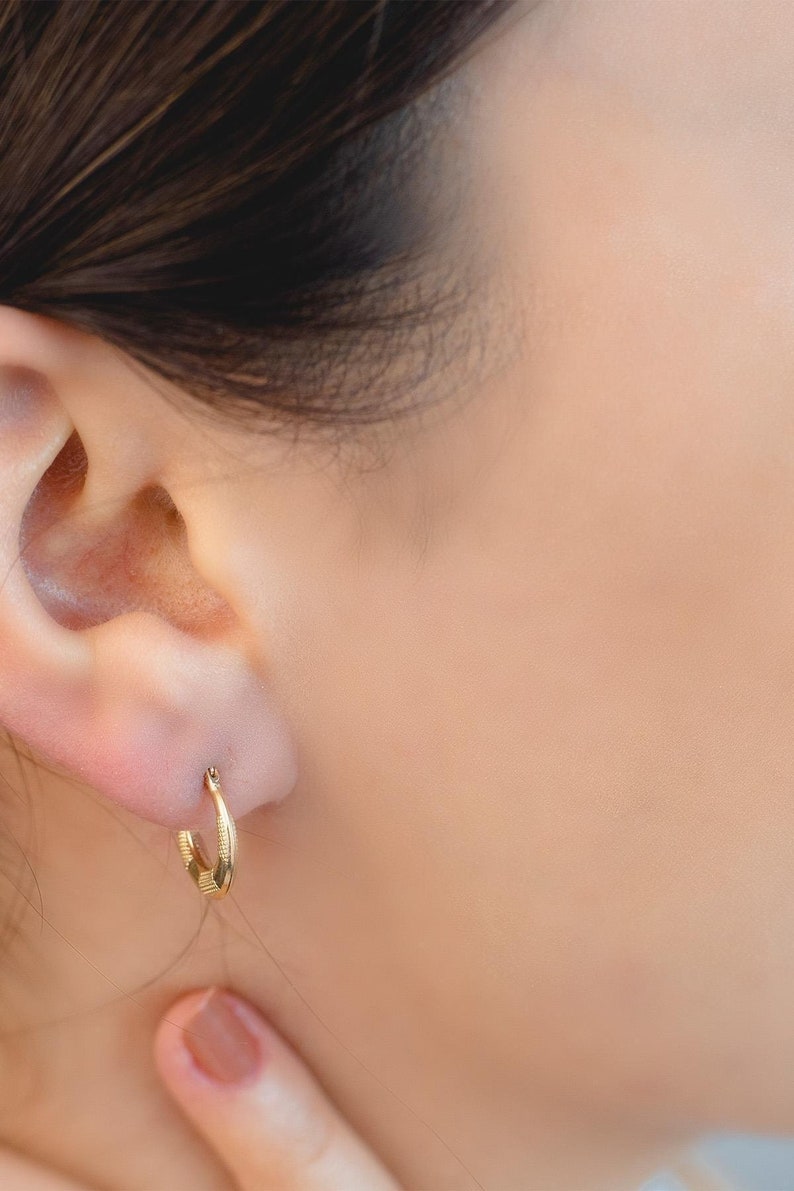 Best Hoop Earrings | 14K Real Gold Earrings | Varto Jewelry