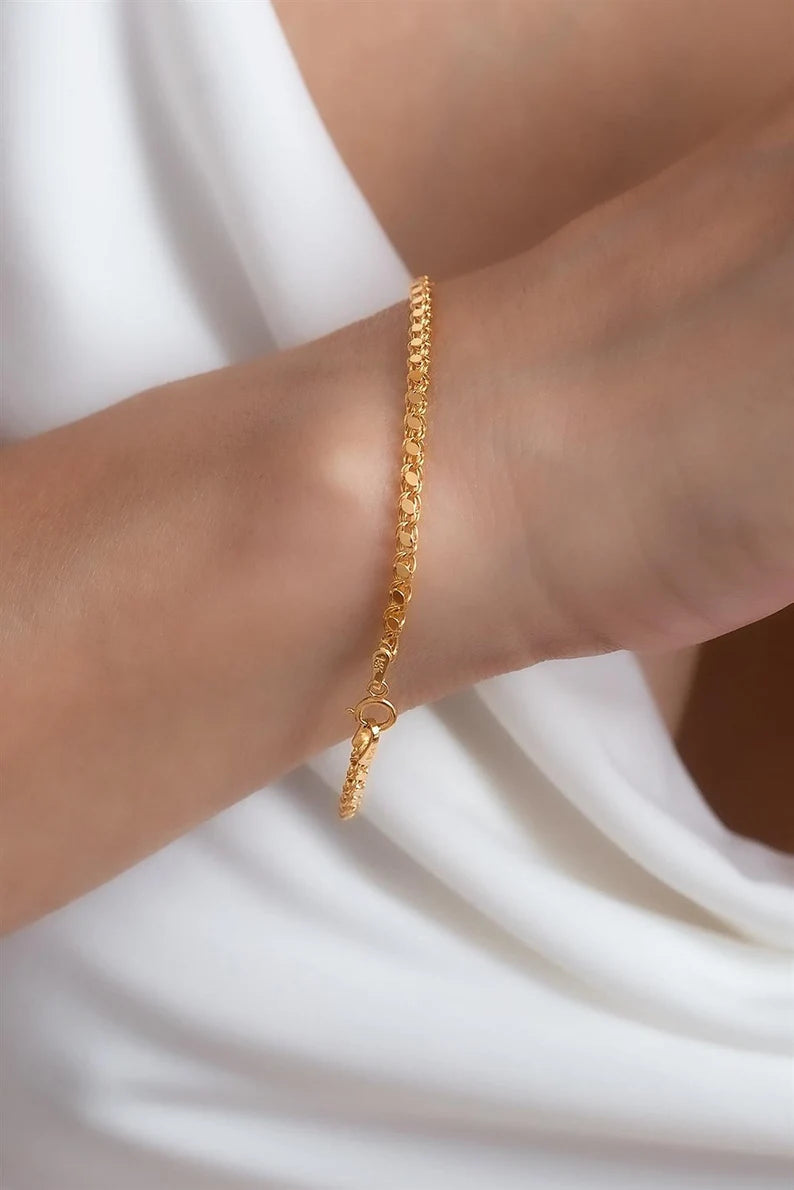 Gold Chain Bracelet | 14K Gold Mirror Chain Bracelet | Varto Jewelry