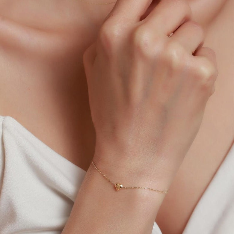 Gold Bracelet With Heart | 14K Gold Tiny Heart Bracelet| Varto Jewelry