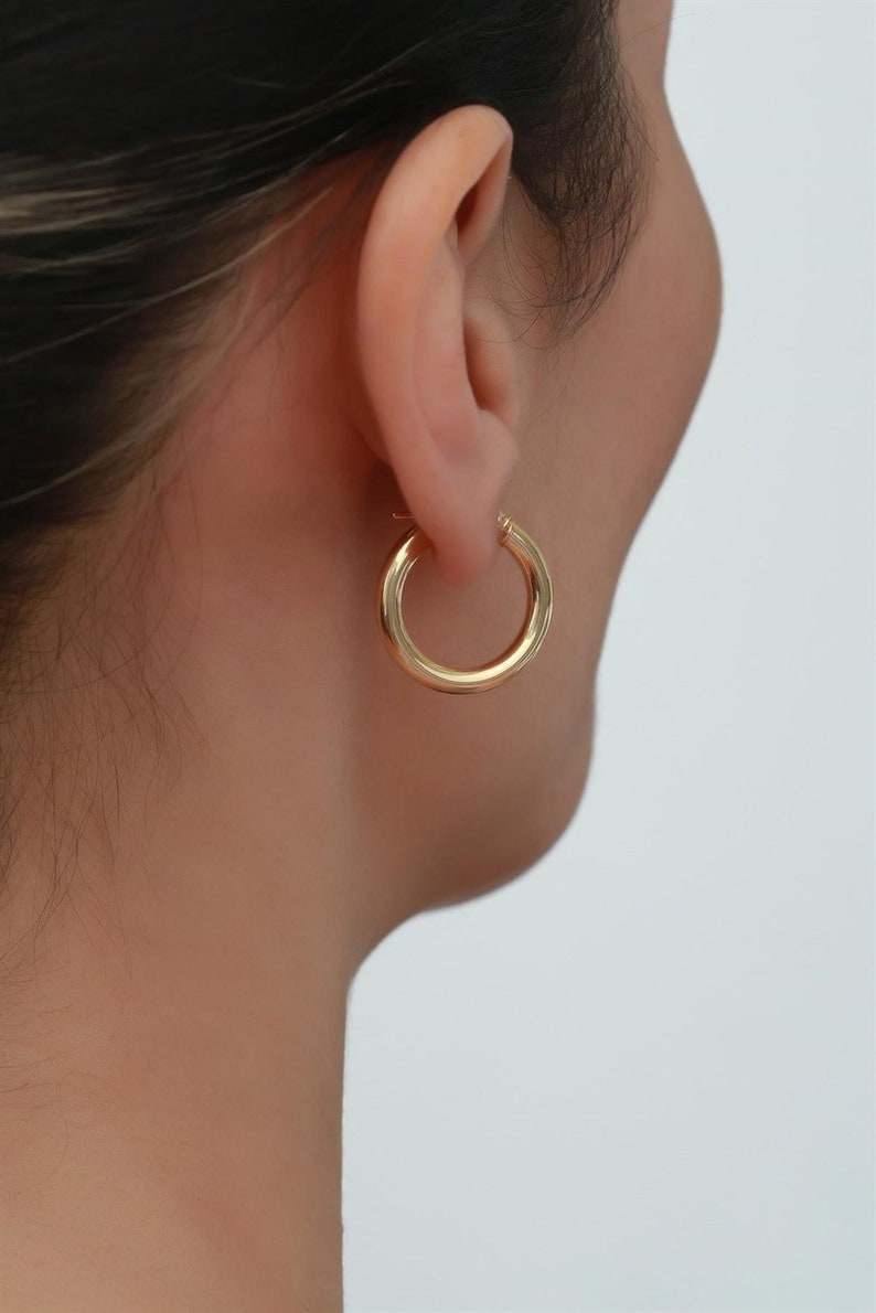 Thick Hoop Earrings | 14k Gold Thick Hoops | Varto Jewelry