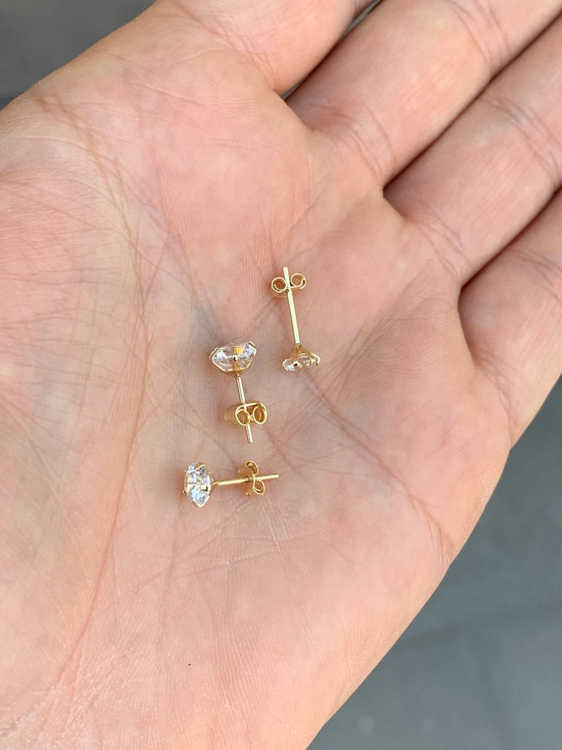 Gold Screw Back Earring | 14K Gold Round Stud Earrings | Varto Jewelry