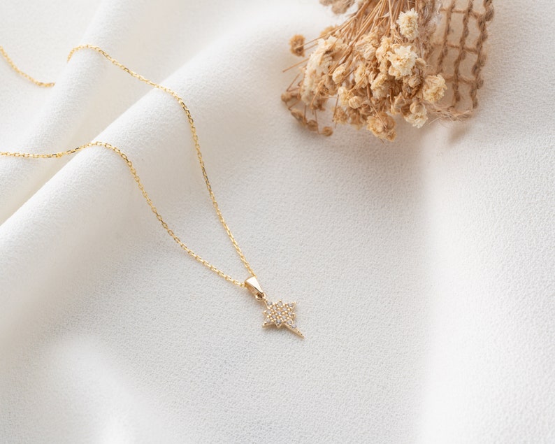 North Star Necklace | 14K Gold Pole Star Necklace | Varto Jewelry