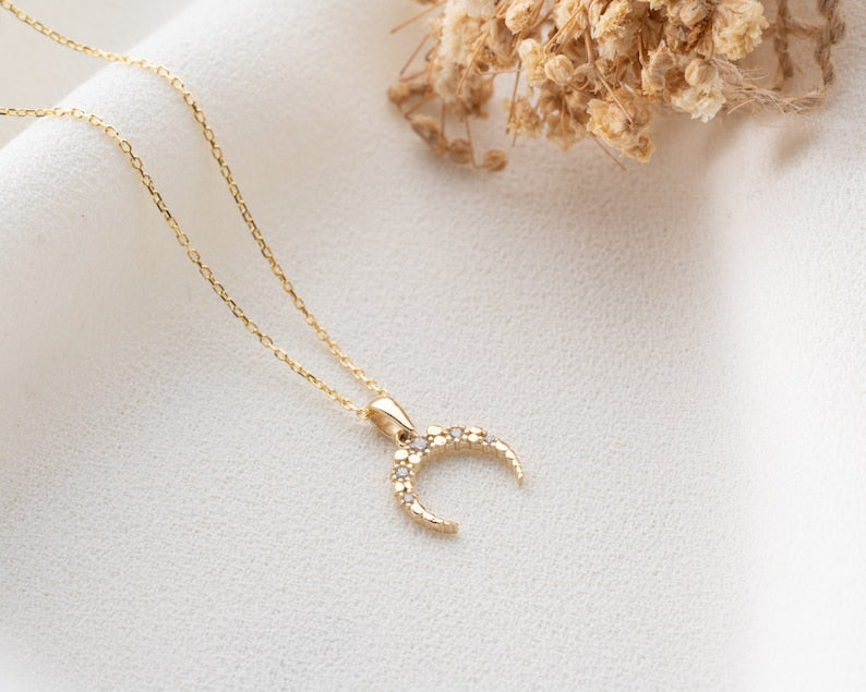 Crescent Moon Gold Necklace | 14k Moon Phases Pendant | Varto Jewelry