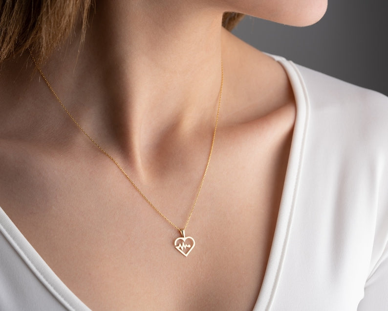Heart Beat Necklace | 14K Solid Gold EKG Pendant | Varto Jewelry
