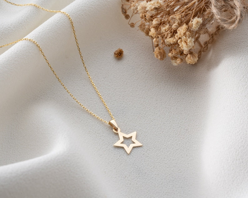 Open Star Necklace Gold | 14K Gold Dainty Star Pendant | Varto Jewelry