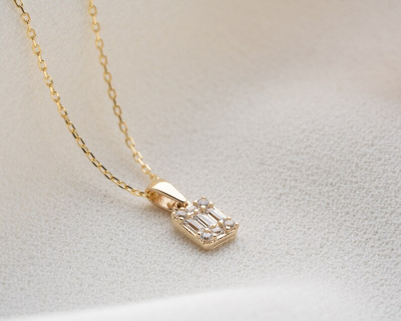 Bezel Diamond Necklace | 14K Gold Emerald Bezel Pendant| Varto Jewelry